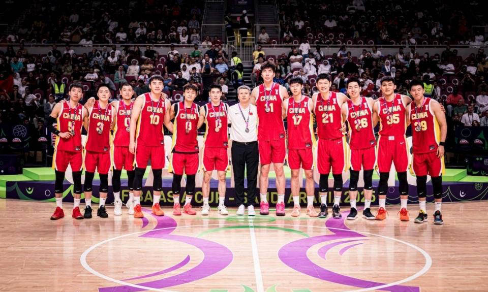 亚洲杯转会风云：纽约尼克斯盯上锋线强援，贝林厄姆或成交易筹码的简单介绍