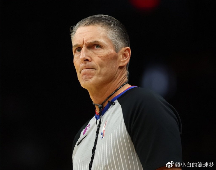 包含孙兴慜赛后谦逊发言登热搜,金州勇士鏖战上海申花引发热议的词条 包含孙兴慜赛后谦逊发言登热搜,金州勇士鏖战上海申花引发热议的词条